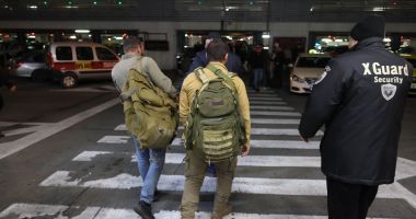 Stire din Eveniment : Militarilor şi poliţiştilor li se va interzice să lucreze ca mercenari. Proiect de lege