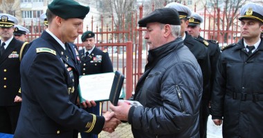 Stire din Eveniment : Militarii constănțeni, medaliați pentru misiunile din Afganistan