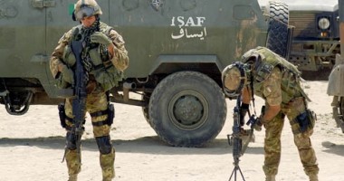 Stire din Eveniment : Militar NATO, ucis într-un atac sinucigaș taliban asupra unei baze în estul Afganistanului