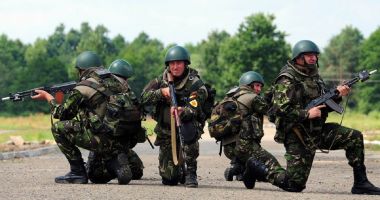 Stire din Eveniment : Ministrul Apărării, declaraţiile zilei despre pensiile şi veniturile militarilor: "Au nevoie de respectul demnităţii lor, de salarii decente..."