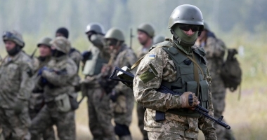 VOR SĂ REINTRODUCĂ SERVICIUL MILITAR OBLIGATORIU