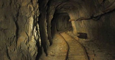 Stire din Eveniment : Cinci persoane au fost găsite MOARTE într-o mină dezafectată!