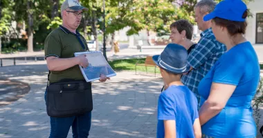 Stire din Cultură-Educație : Tururi ghidate gratuite prin orașul vechi, de Zilele Constanței. Povești ascunse ale urbei, descoperite la pas
