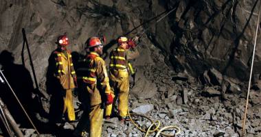 Stire din Actualitate : Tragedie în Ucraina. Explozie într-o mină de cărbune. 32 de MORȚI!