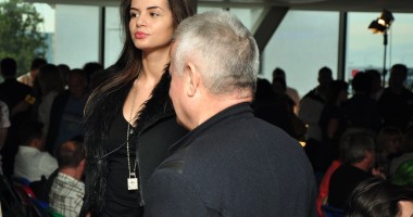 Stire din Monden : Irinel Columbeanu își somează fosta soție: "O rog să facă tot posibilul să aducă bijuteria..."