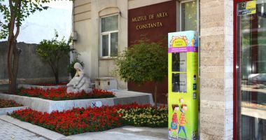 Biblioteca Județeană Constanța a inaugurat încă trei minibiblioteci stradale