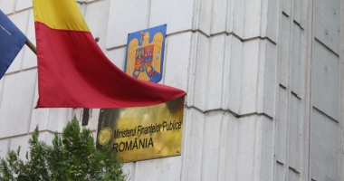 Stire din Economie : Ministerul Finanțelor nu mai găsește bani ieftini pe piața monetară