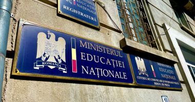 Stire din Cultură-Educație : Peste 4,7 milioane lei oferite elevilor şi profesorilor care au obţinut performanțe de top la olimpiade internaționale