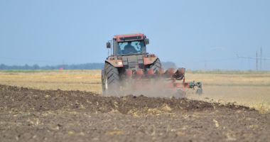 Stire din Economie : Ministerul Agriculturii a primit o alocare suplimentară pentru motorină