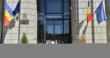 Stire din Economie : Ministerul Finanţelor a împrumutat într-o zi peste un miliard de lei de la bănci