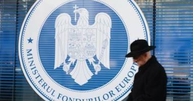 Stire din Economie : Ministerul Fondurilor Europene începe anul cu… amânări de proiecte