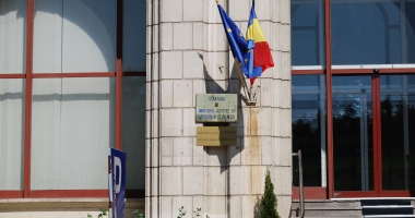 Stire din Politică-Administrație : Ministerul Justiției a transmis CSM o cerere de retragere a proiectului de lege privind modificarea Codurilor penale