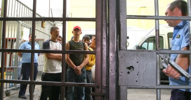 Stire din Politică-Administrație : Ministerul Justiției vrea să majoreze indemnizația de hrană pentru deținuți