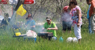 Stire din Social : Ce AMENZI riscați dacă nu respectați mediul, la grătarul de 1 MAI