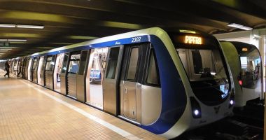 Stire din Economie : Ministerul Transporturilor solicită 250 de milioane de lei pentru a salva companiile Metrorex și CNAIR