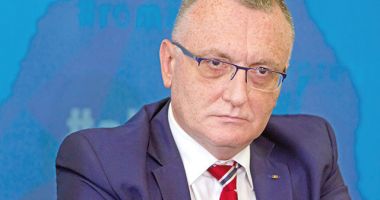 Stire din Cultură-Educație : Discuție la Paris între miniştrii Educaţiei din România şi Franţa