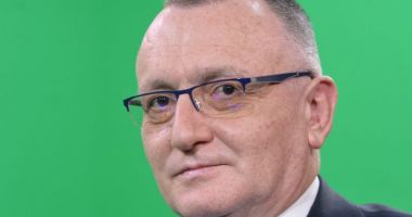 Stire din Cultură-Educație : Ministrul Educaţiei: "Primesc zilnic mesaje de ameninţare cu moartea"