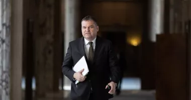 Stire din Politică-Administrație : Ministrul Cseke Attila inaugurează, joi, o nouă creșă la Murfatlar