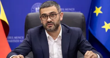 Stire din Social : Vești bune de la Ministerul Muncii. Ajutoare noi pentru pensionari și familiile cu copii