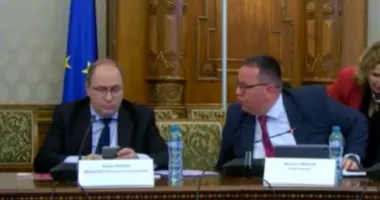 Stire din Cultură-Educație : Ministrul Educației își face mea culpa. Va lucra gratis la minister pentru că a ignorat-o pe eleva Ilinca