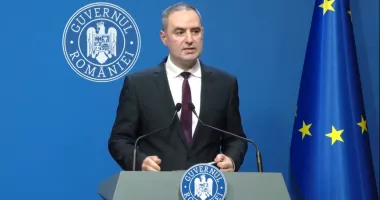 Stire din Economie : Alexandru Nazare anunță adoptarea pachetului de relansare economică de cinci miliarde de euro