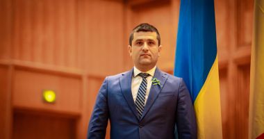 Stire din Actualitate : Ministrul Economiei, amenințat după ce a anunțat că va scădea salariile directorilor de la stat