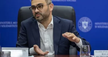 Stire din Actualitate : Ministrul Muncii spune când va fi majorat salariului minim