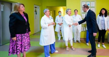 Stire din Sănătate : Ministrul Sănătăţii, mesaj dur pentru medici: „Pacienţii nu au timp să aştepte promisiuni repetate”