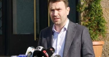 Stire din Economie : Ministrul Transporturilor promite achiziţia de trenuri electrice noi