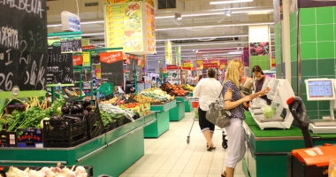 Stire din Economie : Ministrul agriculturii susține legea privind hipermarketurile