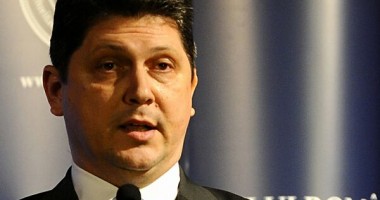 Stire din Politică-Administrație : Ministrul Corlățean a participat la inaugurarea celor două consulate onorifice ale României în Slovacia