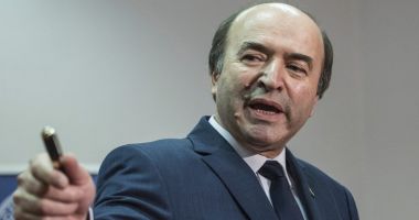 Stire din Politică-Administrație : "Voi face evaluarea procurorului general  în maximum 30 de zile"