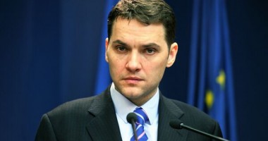 Stire din Politică-Administrație : "Codurile nu pot fi modificate prin OUG"