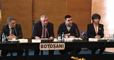 Stire din Economie : Ministrul Transporturilor bate drumurile din Botoșani