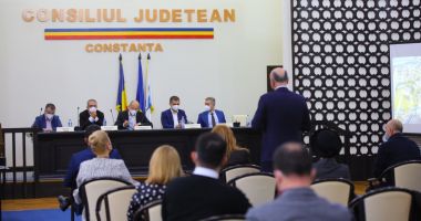 Stire din Politică-Administrație : Ministrul Constantin Daniel Cadariu, întâlnire cu antreprenori din turism, la Constanţa