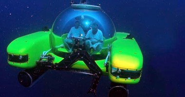 Stire din Diverse : Mini submarine vor duce turiștii  pe fundul oceanelor