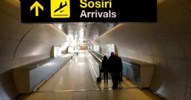 Stire din Actualitate : Minorii care au împlinit 16 ani ar putea călători în străinătate neînsoţiţi, cu acordul părinţilor
