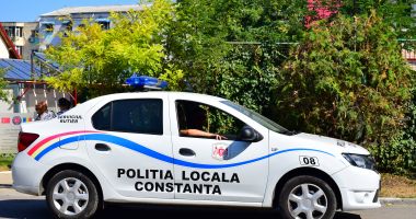 Stire din Eveniment : Copil trimis de părinți la cerșit, în miez de noapte
