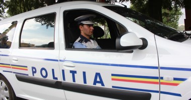 Stire din Eveniment : Copil lovit de o mașină condusă de un turist