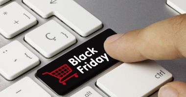Stire din Economie : Cât s-a tranzacţionat în minutul de aur, de Black Friday