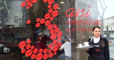 Cafeneaua Mio Caffé, la ceas aniversar. Clienții sunt așteptați cu tombolă și cafea gratis - 2
