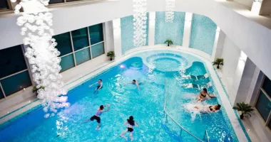 Stire din Social : Direcția de Sănătate Publică din Constanța a închis temporar piscina hotelului „Mirage“ din Eforie Nord