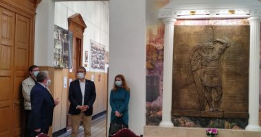 De astăzi, Colegiul „Mircea cel Bătrân” are panteonul propriilor eroi, întemeietori ai instituției - 2