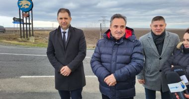Stire din Politică-Administrație : CJC a finalizat construcția drumului județean dintre Tariverde și Cetatea Histria. "Este un moment istoric"