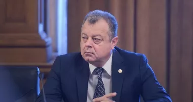 Stire din Politică-Administrație : Mircea Banias așteaptă undă verde de la Consiliul Local pentru un proiect imobiliar în Peninsulă