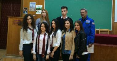 Cum vede un "mircist" schimbarea învățământului. Româna, matematica și limbile străine, obligatorii. Restul materiilor, la alegere - 2