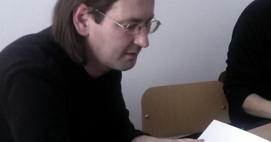 Stire din Cultură-Educație : Mircea Țuglea a plecat să scrie într-o lume mai bună. "A murit sub ochii mei…"