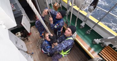 Veteranul "Mircea" a împlinit 81 de ani în serviciul Marinei Militare Române - 4