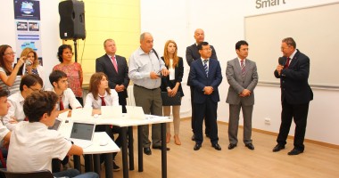 Galerie FOTO. CUM A PĂTRUNS TEHNOLOGIA DE ULTIMĂ GENERAȚIE ÎN COLEGIUL "MIRCEA" DIN CONSTANȚA - 5