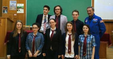 Cum vede un "mircist" schimbarea învățământului. Româna, matematica și limbile străine, obligatorii. Restul materiilor, la alegere - 3